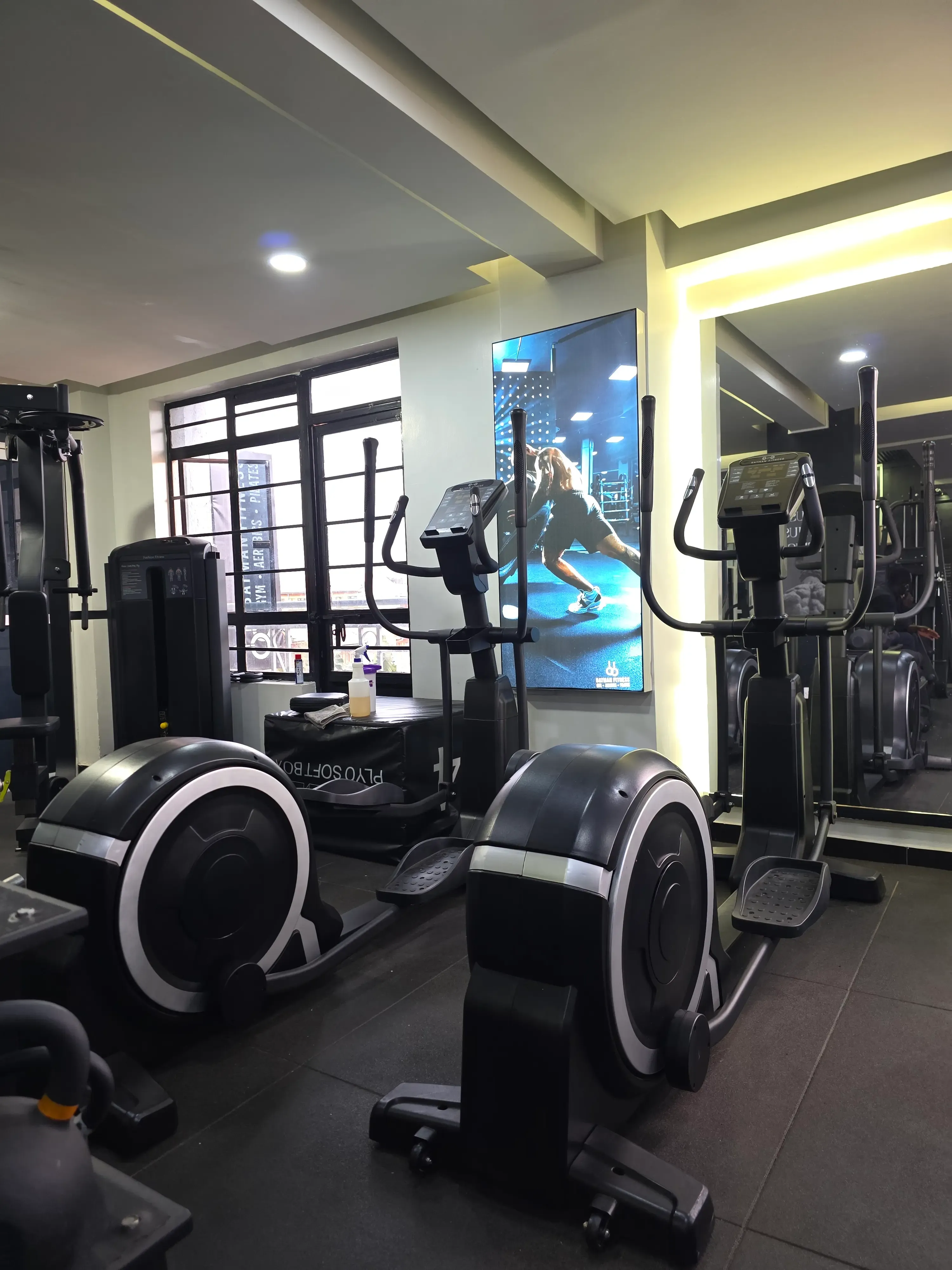 Batman Fitness gym facility 8